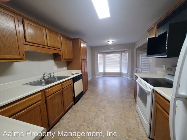 Foto del edificio - 3 br, 2 bath House - 7072 Tollhouse Dr.