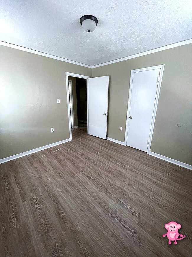 Apartments Near Me Room - Thompson Heights