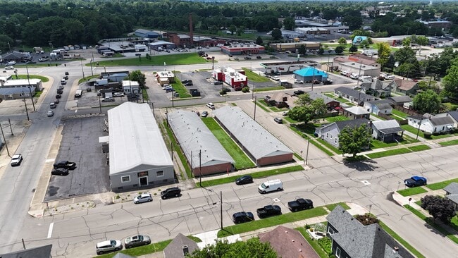 Building Photo - 403 E Washington St