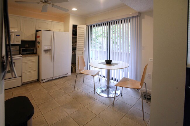 Foto interior 4 - 1636 Brookhouse Dr