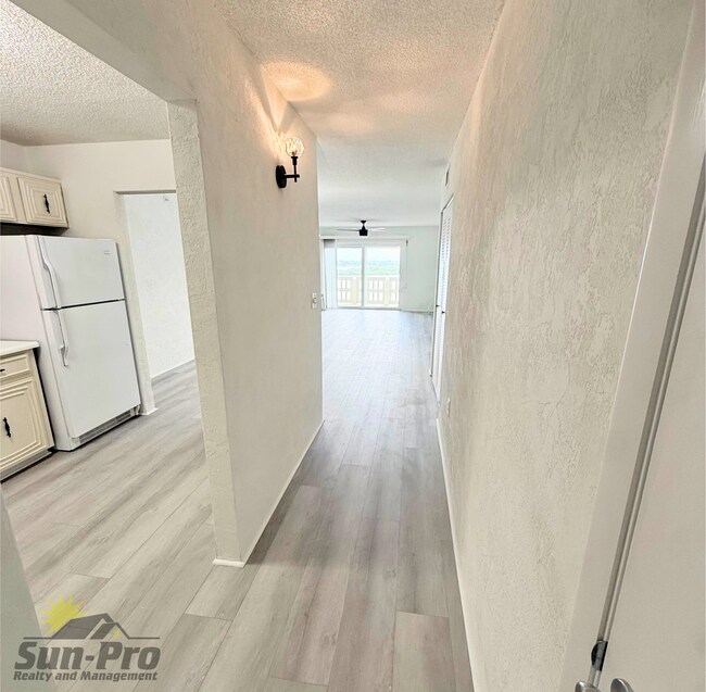 Foto del edificio - 3606 S Peninsula Dr