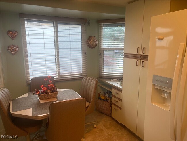 Foto del edificio - 13191 Oakmont Dr