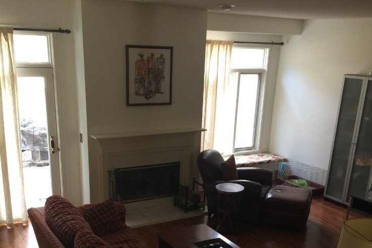 Living Room - 1366 Asylum Ave