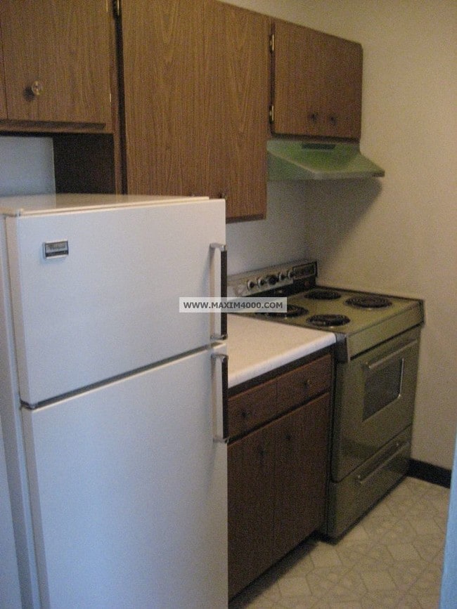 Building Photo - 580 Bookcliff Avenue 11 - 1 BR near St. Marys