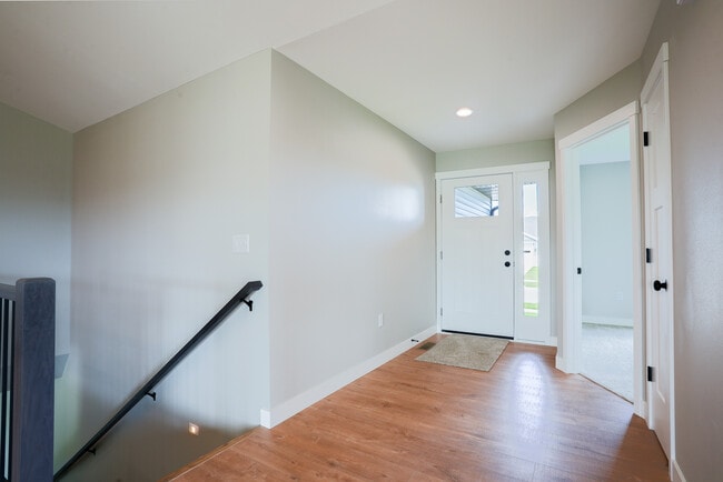 Building Photo - 127 Kinsey St