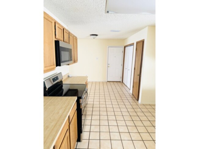 Building Photo - 3 bedroom in Mesquite!!!!