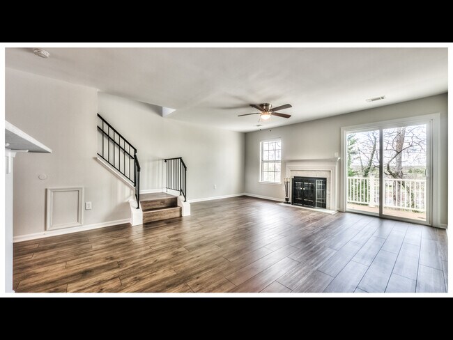 Foto del edificio - 1429 Nestlewood Ct