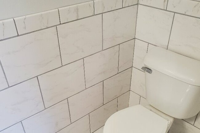 Building Photo - Lake Princess Anne Apartments