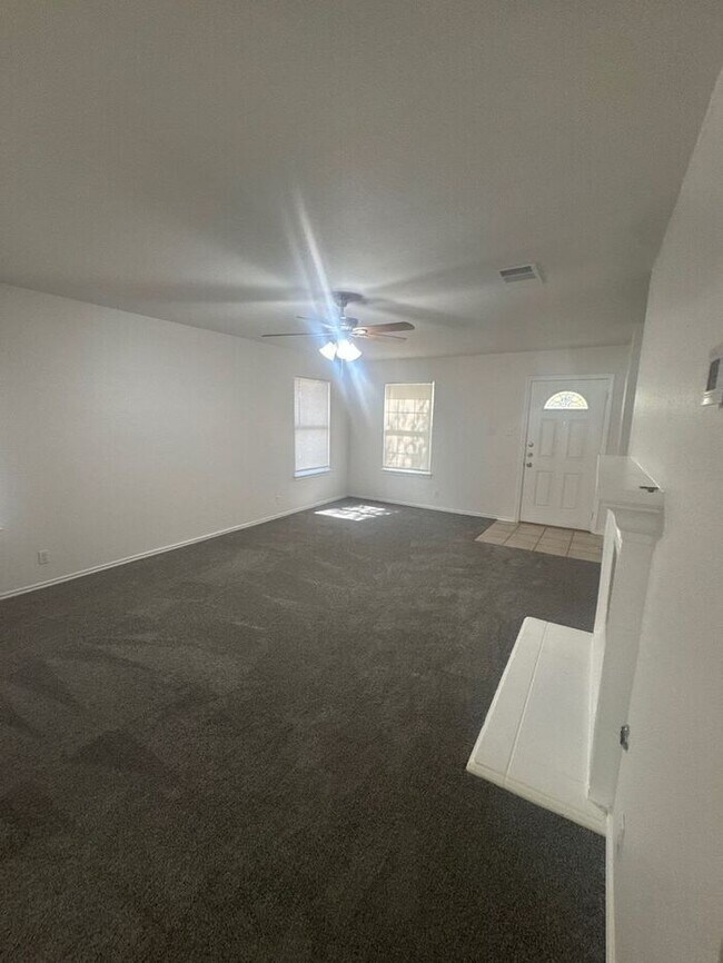 Foto del edificio - Cozy 3BR Cedar Park Home with Attached 2-C...