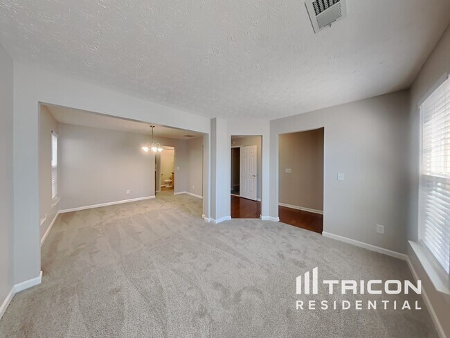 Foto del edificio - 9521 Lakeview Rd