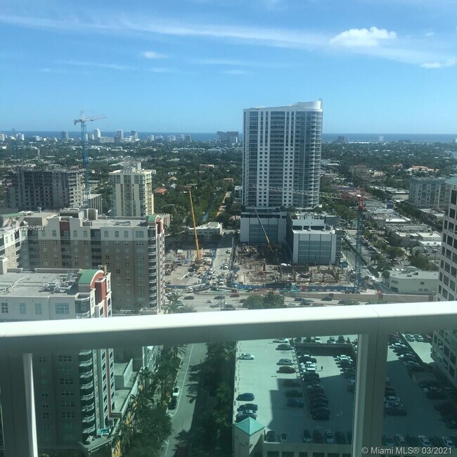 Foto del edificio - 350 SE 2nd St