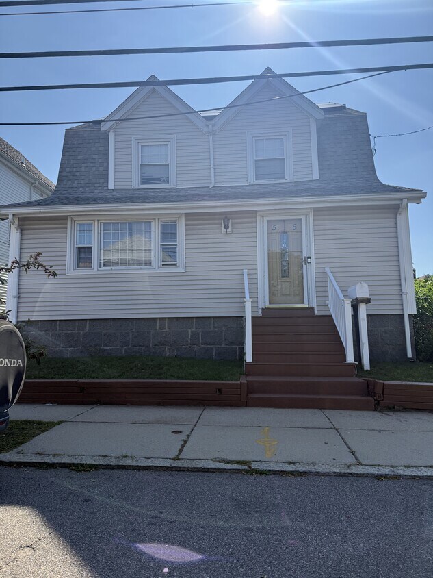 Foto principal - 55 Metropolitan Ave