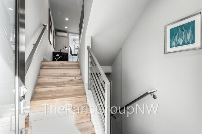 Building Photo - Stunning Mod West Seattle TH * Roof Deck Views, AC & Upgrades!