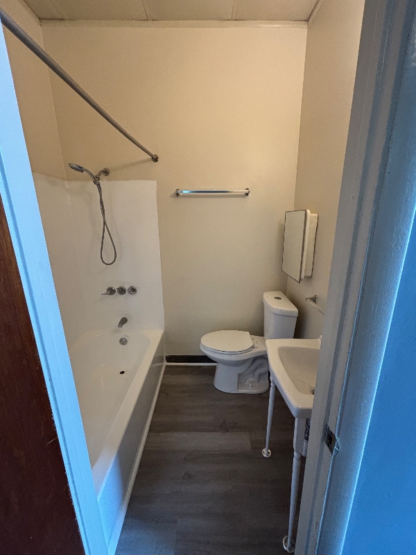 Building Photo - 857 Cherry St