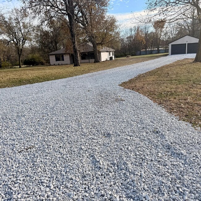 Foto del edificio - 5211 E 141st St