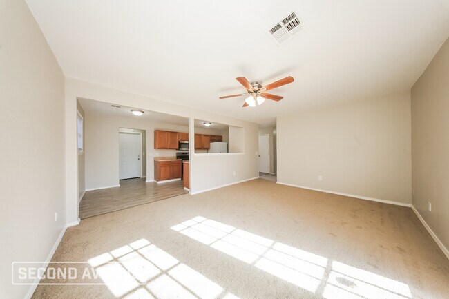 Foto del edificio - 3400 Overland Dr