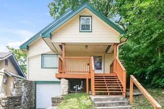 Building Photo - 3812 E 36th St