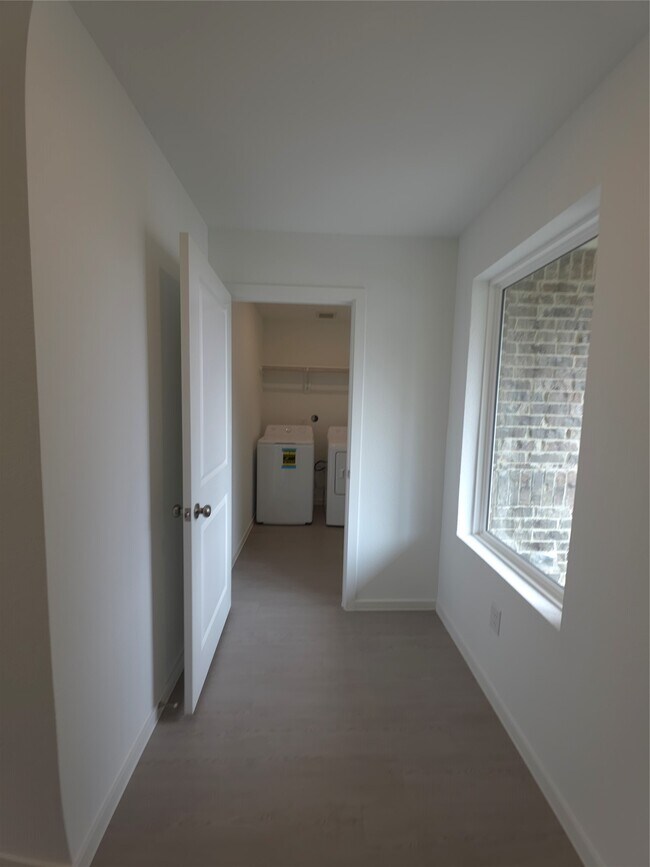 Building Photo - 26930 Cascade Sunrise St