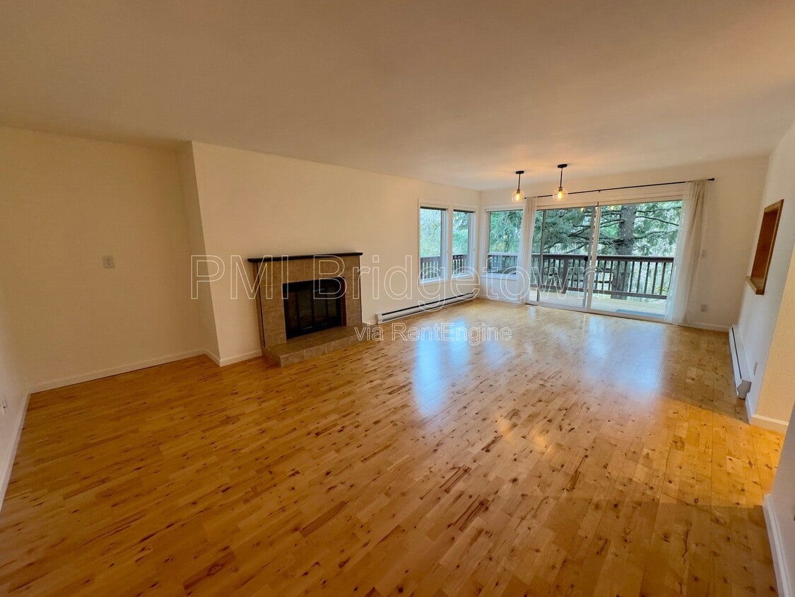 Photo - 307 Cervantes Cir