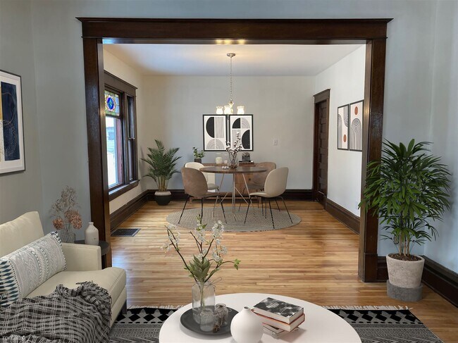 Foto del edificio - 3 br, 1 bath House - 710 Buchanan Street N...