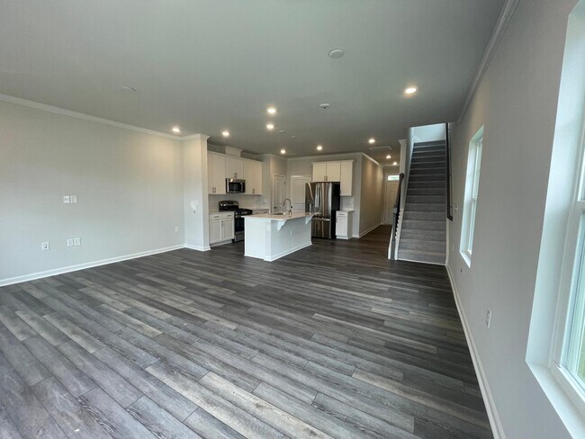 Building Photo - 218 Golden Arms Dr
