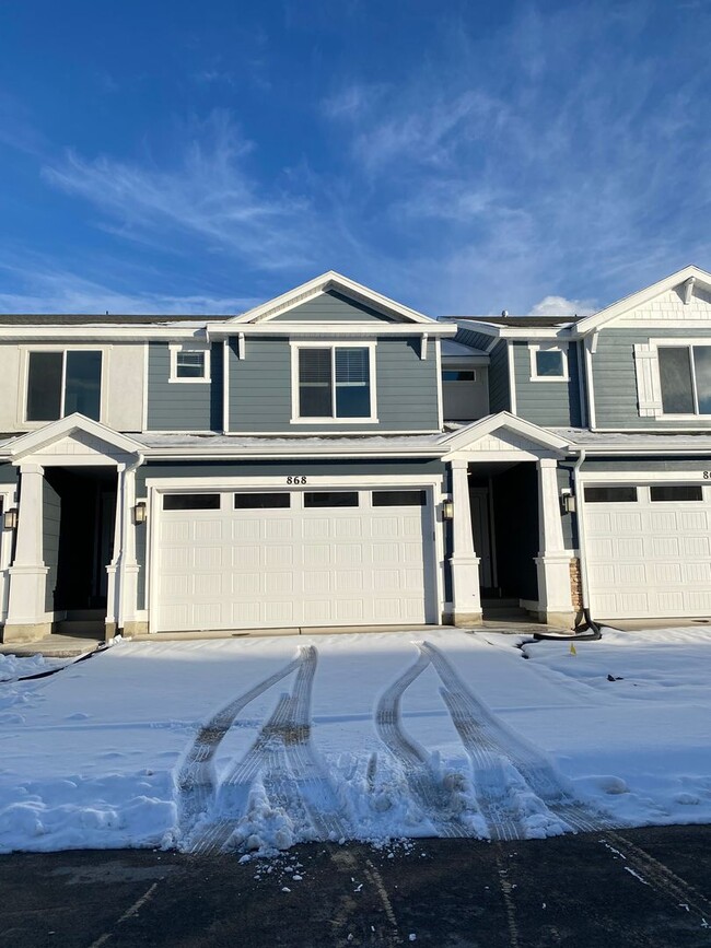 Building Photo - Brand-New Beautiful 3 Bedroom 2 Bathroom C...