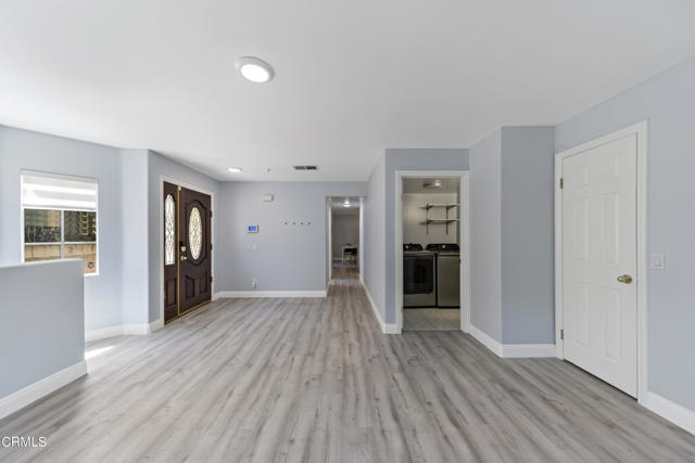 Building Photo - 607 W Duarte Rd
