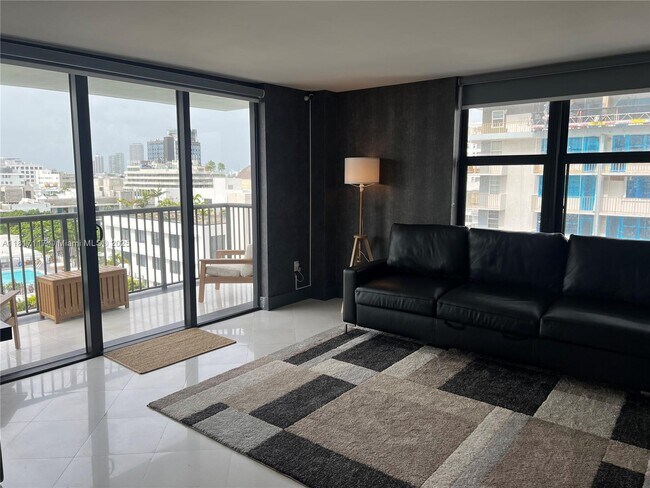 Foto del edificio - 1800 Collins Ave