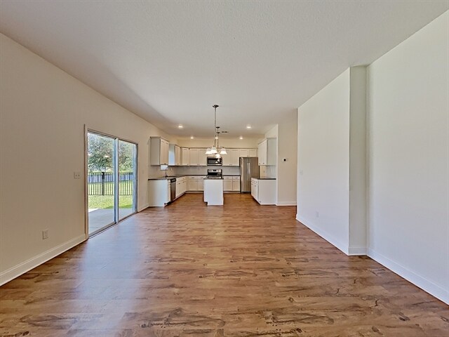 Foto del edificio - 305 Deerfield Glen Drive