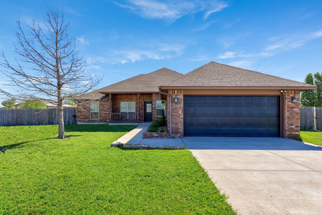 Photo - 2816 Coventry Manor Dr (Oklahoma City, OK)
