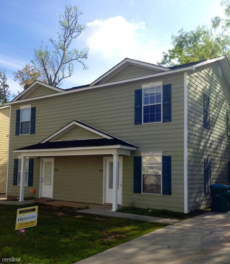 Foto principal - 2 br, 1.5 bath Townhome - 1336 Foxwood Pl