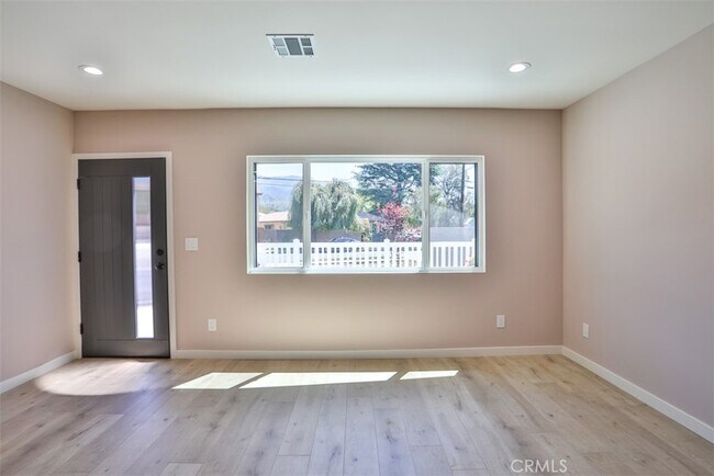 Foto del edificio - 2111 Scott Rd