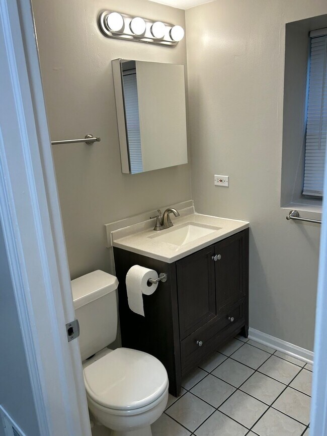Foto del edificio - 2634 N Talman Ave