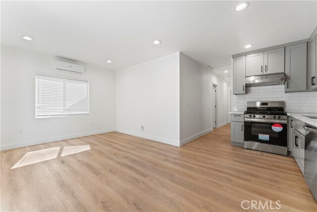 Foto principal - 114 E Alberta St