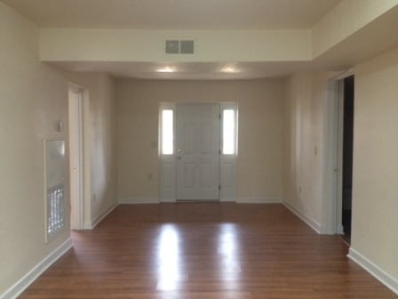 Building Photo - 196 River Oak Dr