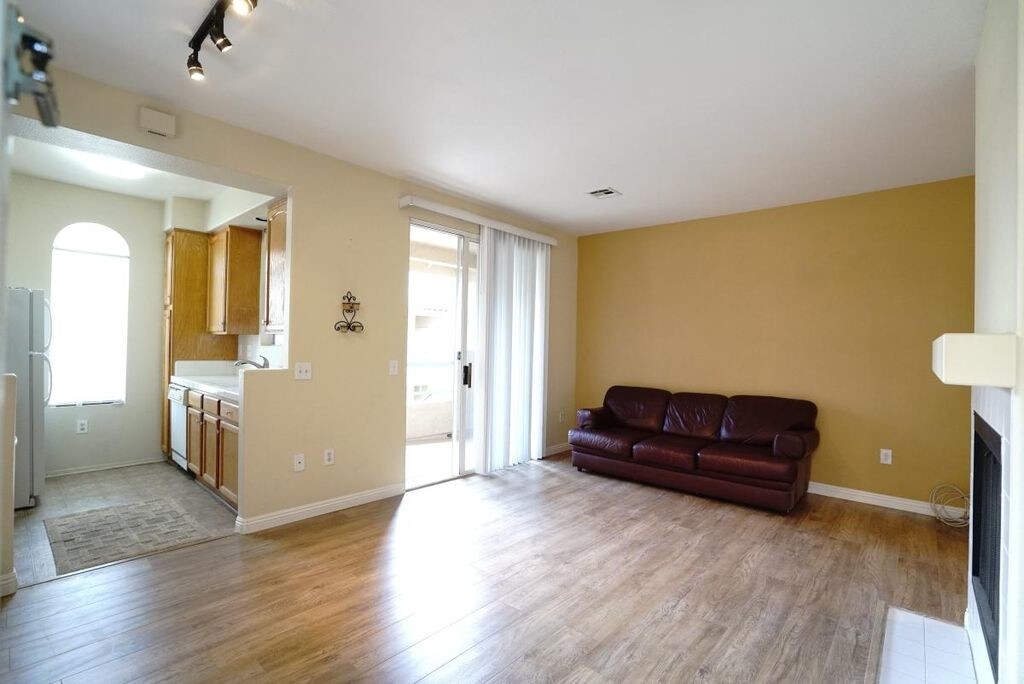 Foto principal - 8644 New Salem St