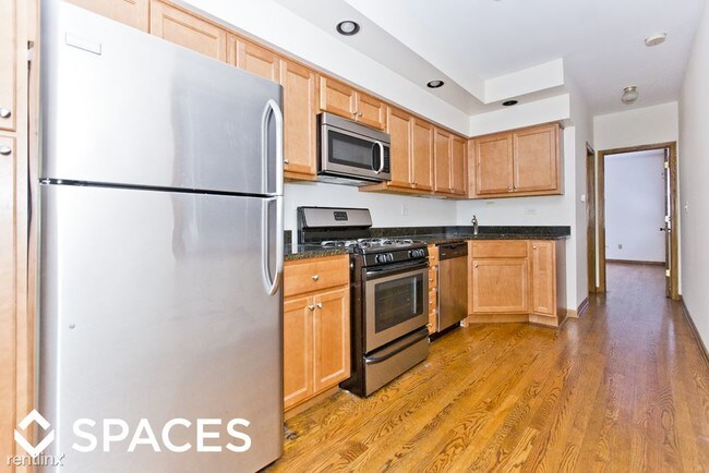 Building Photo - 3733 N Janssen Ave