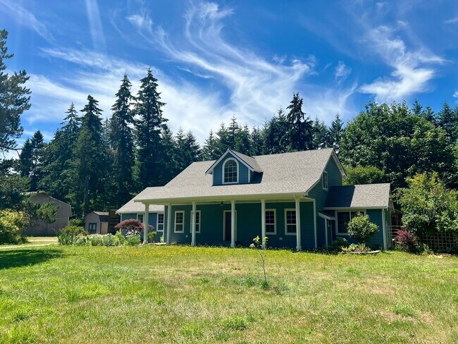 Building Photo - PENDING APPLICAITON; 3+ BD on 2 Acres - Barn Included