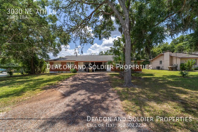 Foto del edificio - 3030 NE 7th Ln