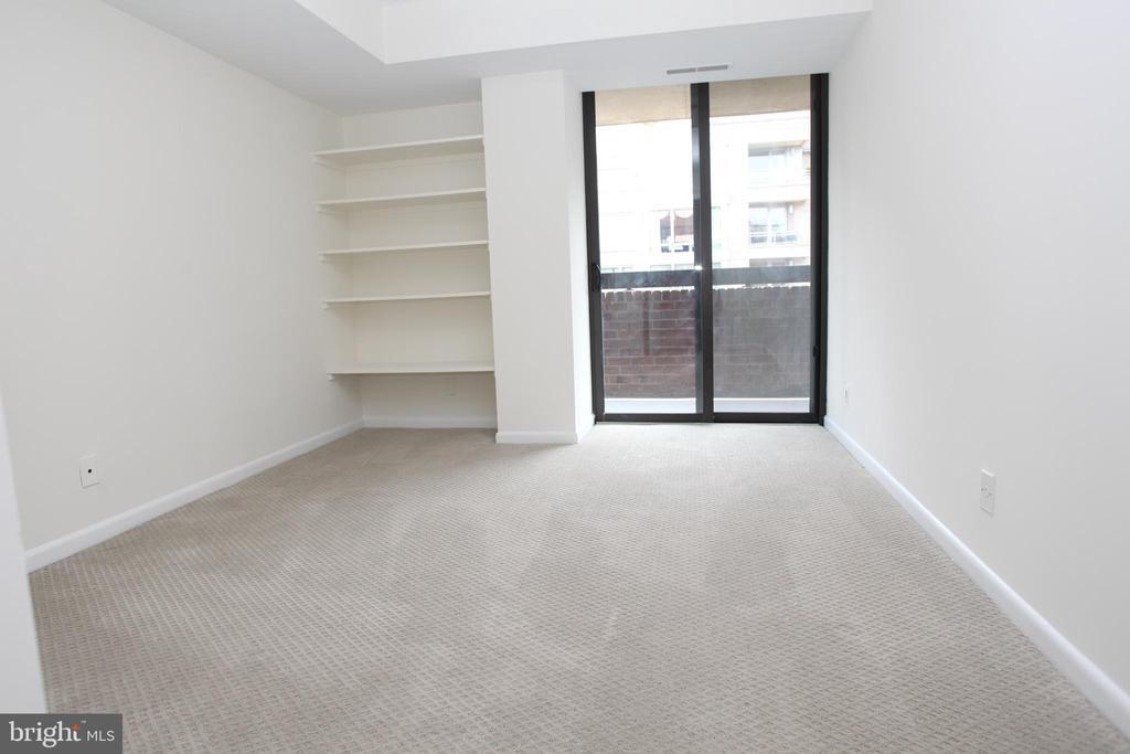 Foto principal - 1140 23rd St NW
