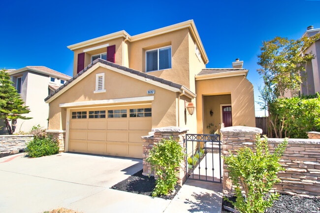 Building Photo - 36397 Dijon Dr