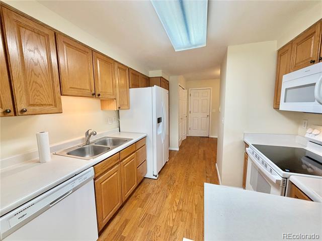 Building Photo - 10229 W Fair Ave