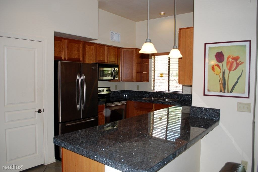 Foto principal - 3074 N Presidio Park Pl