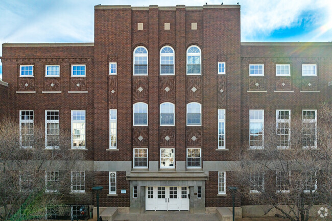 Foto del edificio - Gym Lofts at Albuquerque High