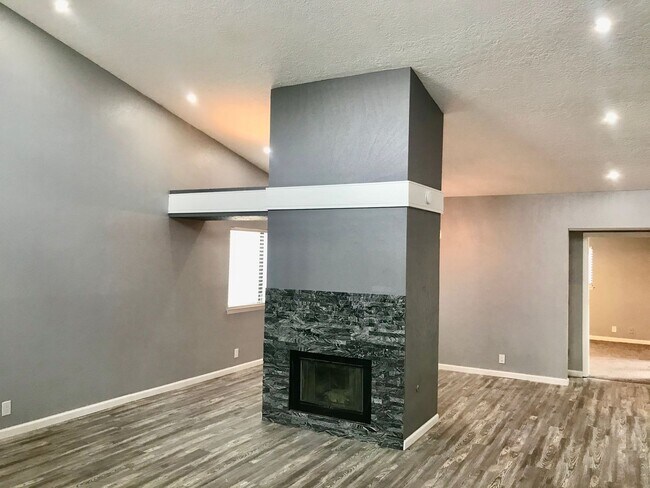Building Photo - Complete Remodel In Highly Desirable NE He...
