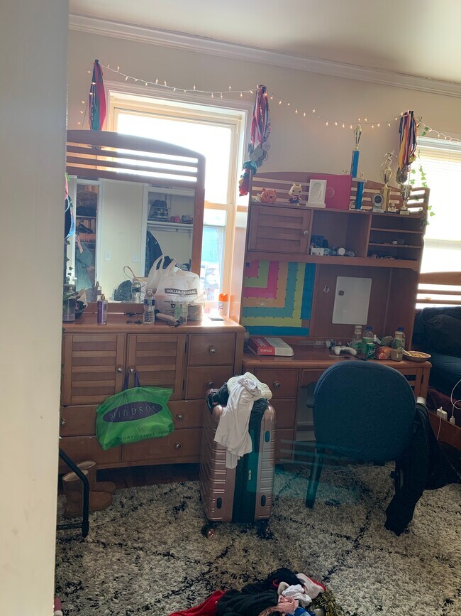 Building Photo - 1840 W Master St