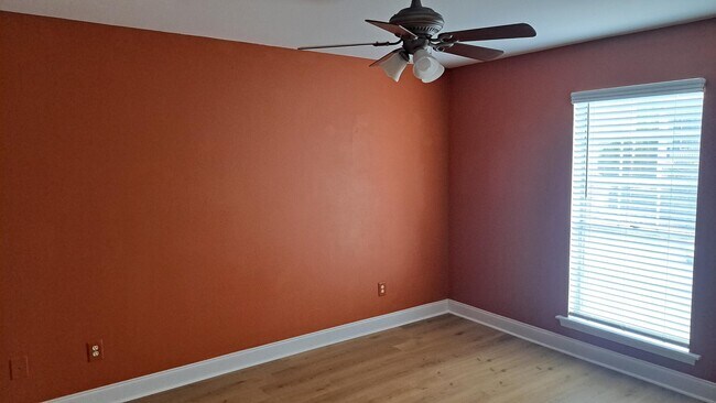 Foto del edificio - 1055 Baxter St