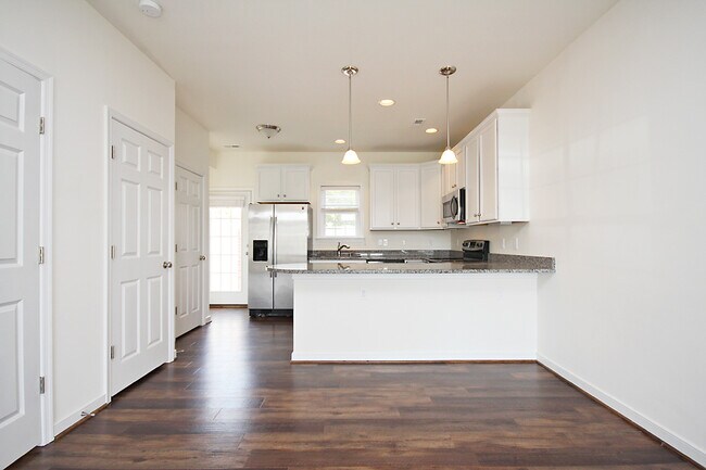 Foto del edificio - Dog-Friendly Old Trail Townhome