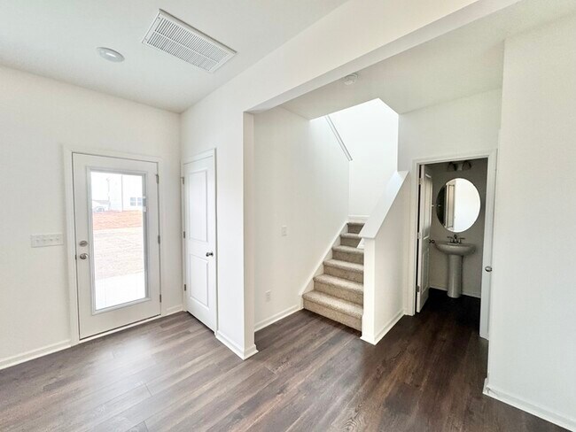 Foto del edificio - NEW CONSTRUCTION 3 br 2.5 ba home in China Grove