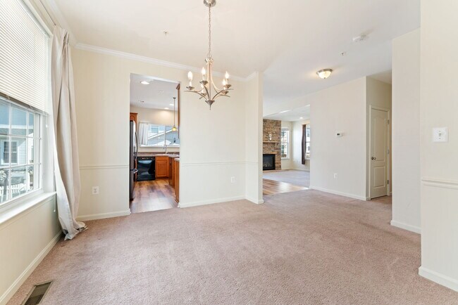 Foto del edificio - 15622 Gilpin Mews Ln